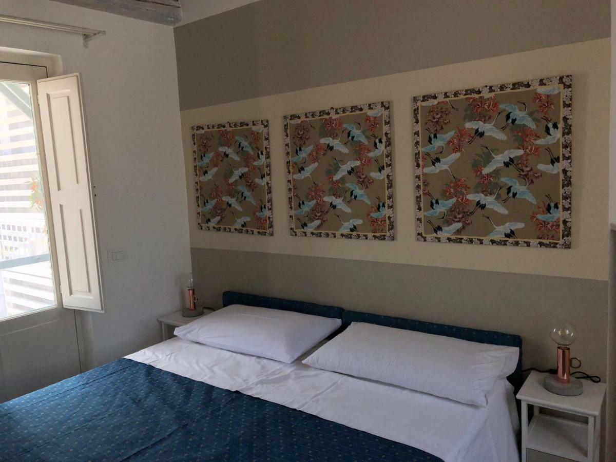 La Volta D'Oriente Apartman Szirakúza Kültér fotó