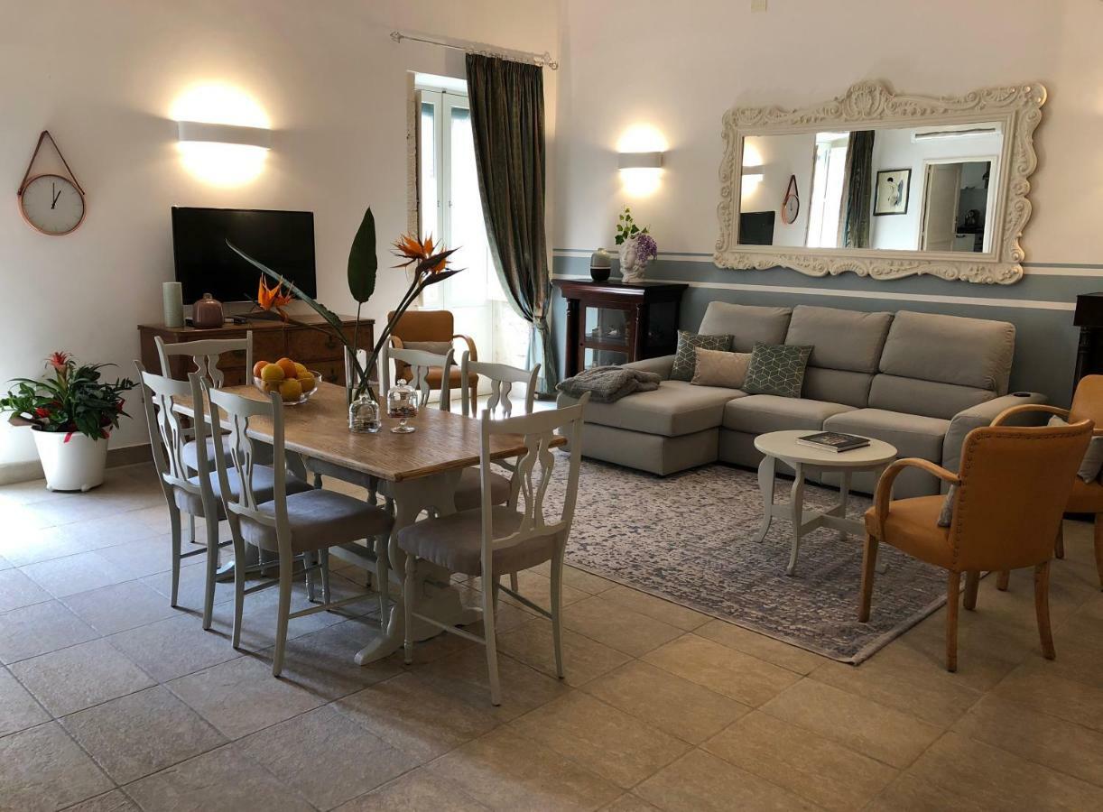 La Volta D'Oriente Apartman Szirakúza Kültér fotó