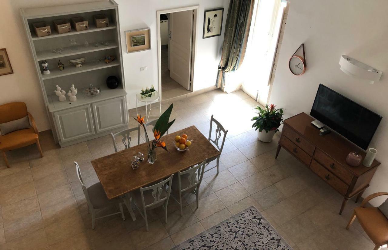La Volta D'Oriente Apartman Szirakúza Kültér fotó